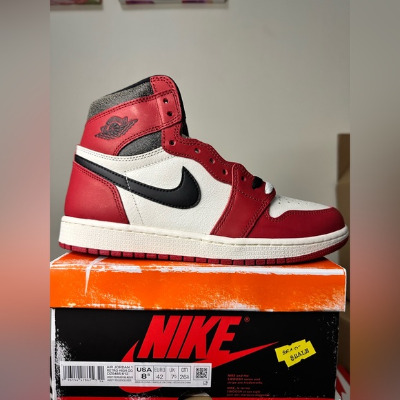 Jordan 1 Retro High OG - Picture 4 of 5